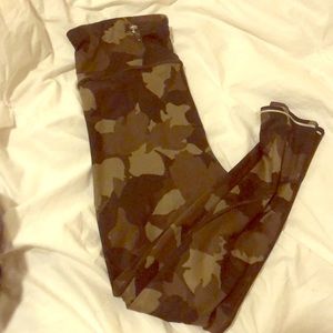 Athleta camo leggings